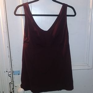 Selling a Lululemon yoga tank top